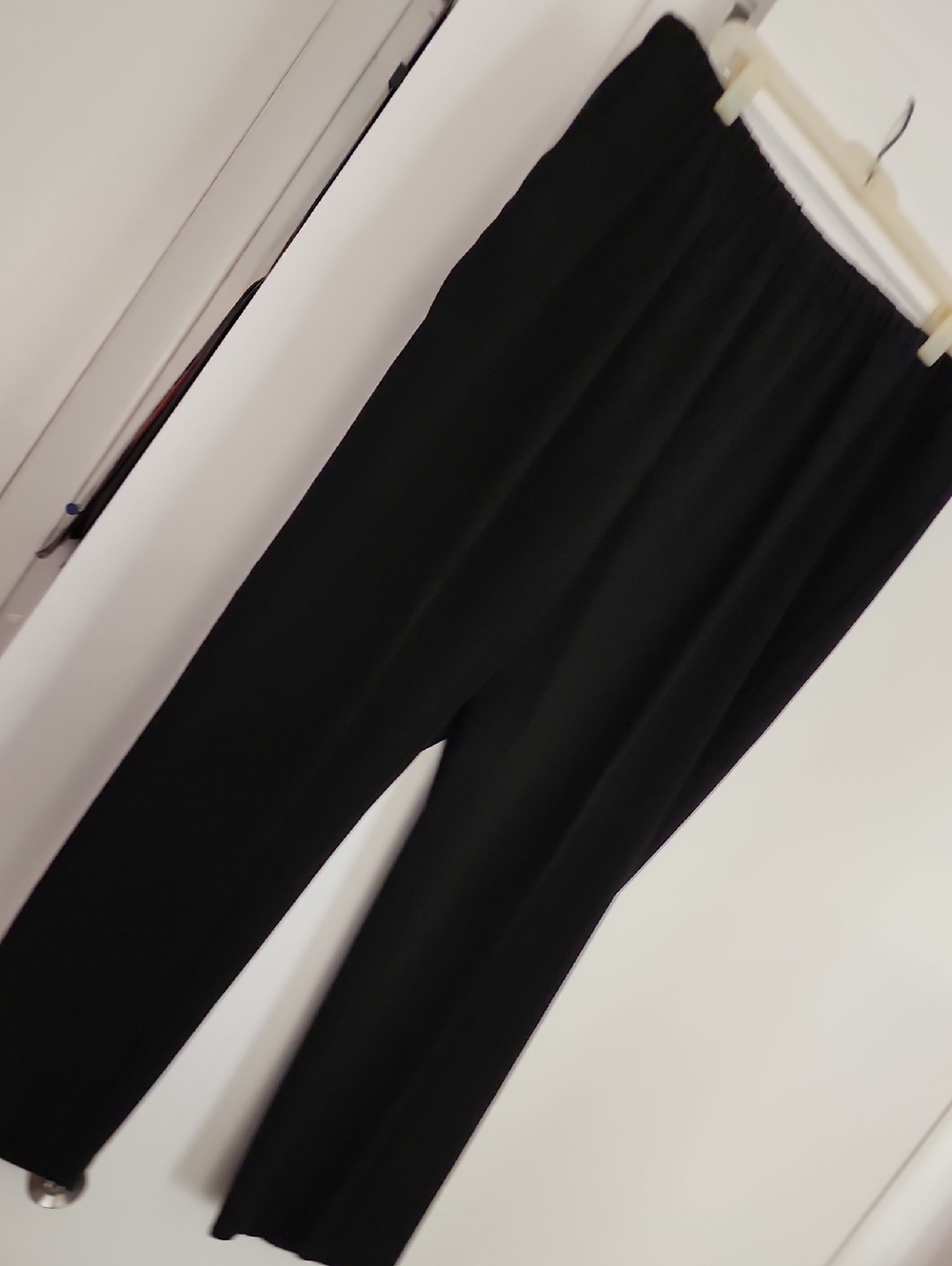 Maggie Barnes Black Straight-Leg Pants